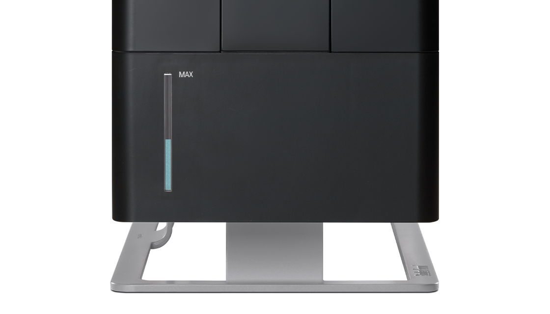 Stadler Form Oskar big black humidifier close-up of water level indicator